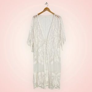 Boutique Lace Kimono Cardigan/Cover-Up Ivory One Size (Fits Women’s 2-16)